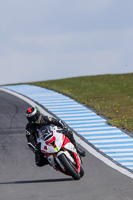 donington-no-limits-trackday;donington-park-photographs;donington-trackday-photographs;no-limits-trackdays;peter-wileman-photography;trackday-digital-images;trackday-photos