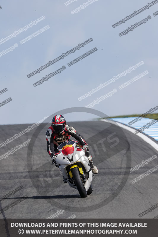 donington no limits trackday;donington park photographs;donington trackday photographs;no limits trackdays;peter wileman photography;trackday digital images;trackday photos