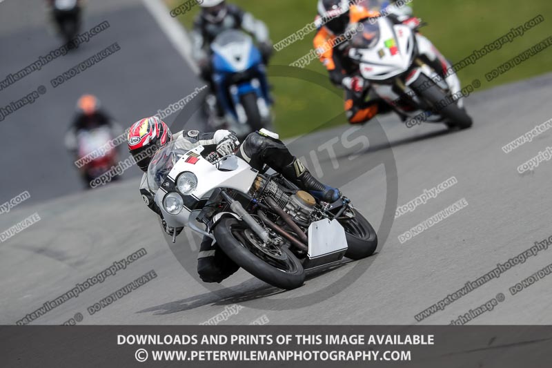 donington no limits trackday;donington park photographs;donington trackday photographs;no limits trackdays;peter wileman photography;trackday digital images;trackday photos