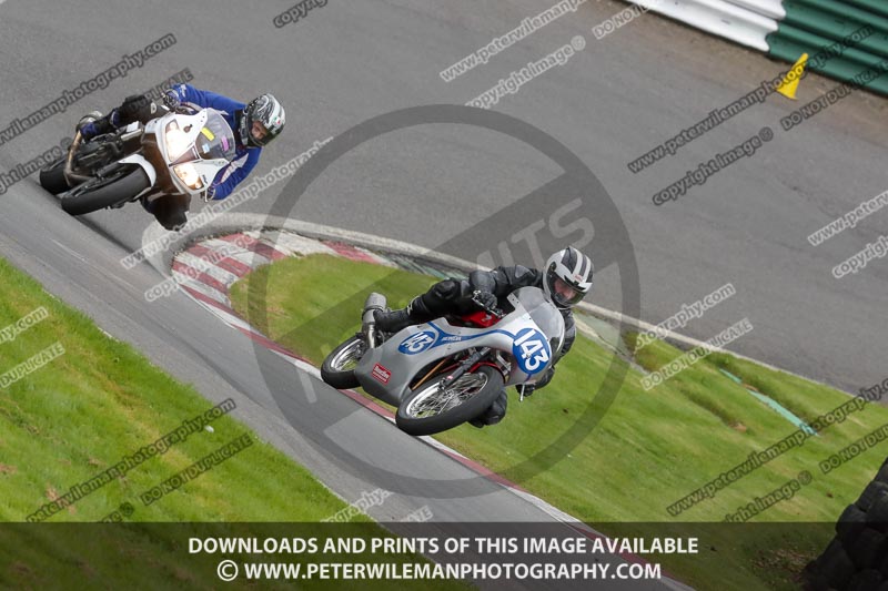 cadwell no limits trackday;cadwell park;cadwell park photographs;cadwell trackday photographs;enduro digital images;event digital images;eventdigitalimages;no limits trackdays;peter wileman photography;racing digital images;trackday digital images;trackday photos