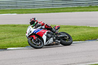 Eve Adv/Mid Group Multicolour Bikes