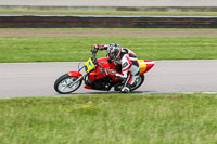 Rockingham-no-limits-trackday;enduro-digital-images;event-digital-images;eventdigitalimages;no-limits-trackdays;peter-wileman-photography;racing-digital-images;rockingham-raceway-northamptonshire;rockingham-trackday-photographs;trackday-digital-images;trackday-photos