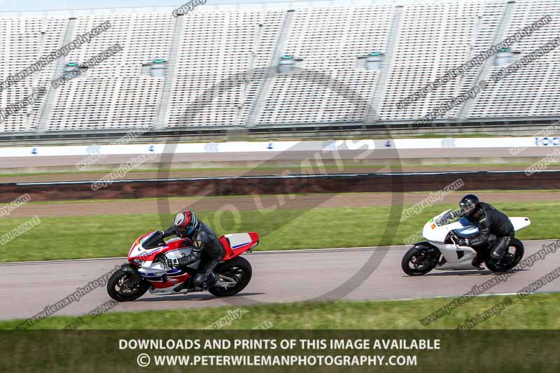 Rockingham no limits trackday;enduro digital images;event digital images;eventdigitalimages;no limits trackdays;peter wileman photography;racing digital images;rockingham raceway northamptonshire;rockingham trackday photographs;trackday digital images;trackday photos