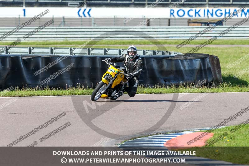 Rockingham no limits trackday;enduro digital images;event digital images;eventdigitalimages;no limits trackdays;peter wileman photography;racing digital images;rockingham raceway northamptonshire;rockingham trackday photographs;trackday digital images;trackday photos