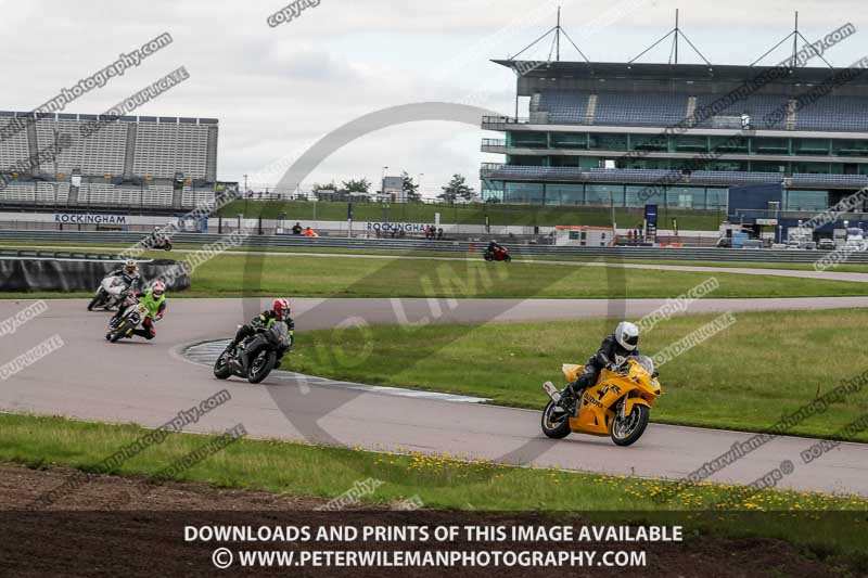 Rockingham no limits trackday;enduro digital images;event digital images;eventdigitalimages;no limits trackdays;peter wileman photography;racing digital images;rockingham raceway northamptonshire;rockingham trackday photographs;trackday digital images;trackday photos