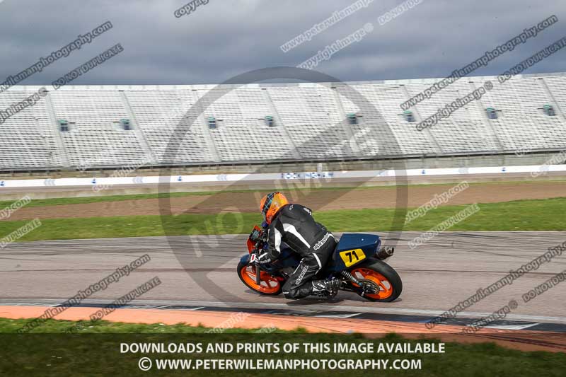 Rockingham no limits trackday;enduro digital images;event digital images;eventdigitalimages;no limits trackdays;peter wileman photography;racing digital images;rockingham raceway northamptonshire;rockingham trackday photographs;trackday digital images;trackday photos