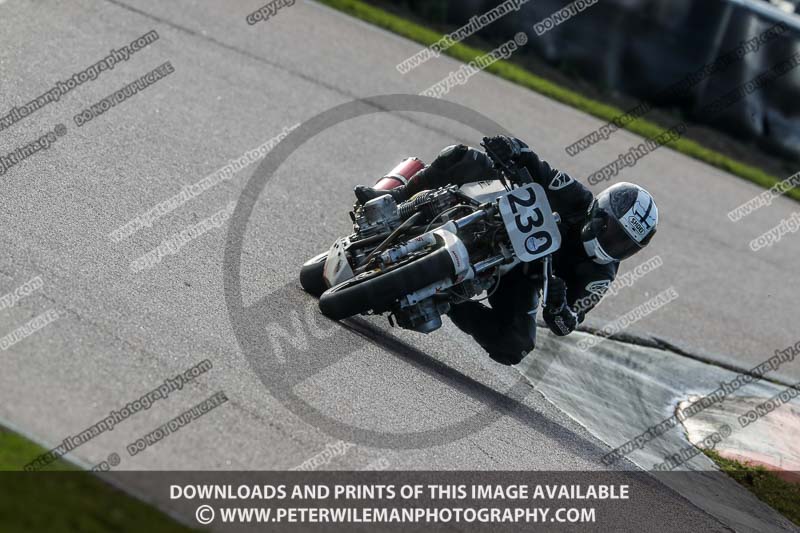 Rockingham no limits trackday;enduro digital images;event digital images;eventdigitalimages;no limits trackdays;peter wileman photography;racing digital images;rockingham raceway northamptonshire;rockingham trackday photographs;trackday digital images;trackday photos