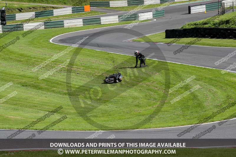 cadwell no limits trackday;cadwell park;cadwell park photographs;cadwell trackday photographs;enduro digital images;event digital images;eventdigitalimages;no limits trackdays;peter wileman photography;racing digital images;trackday digital images;trackday photos