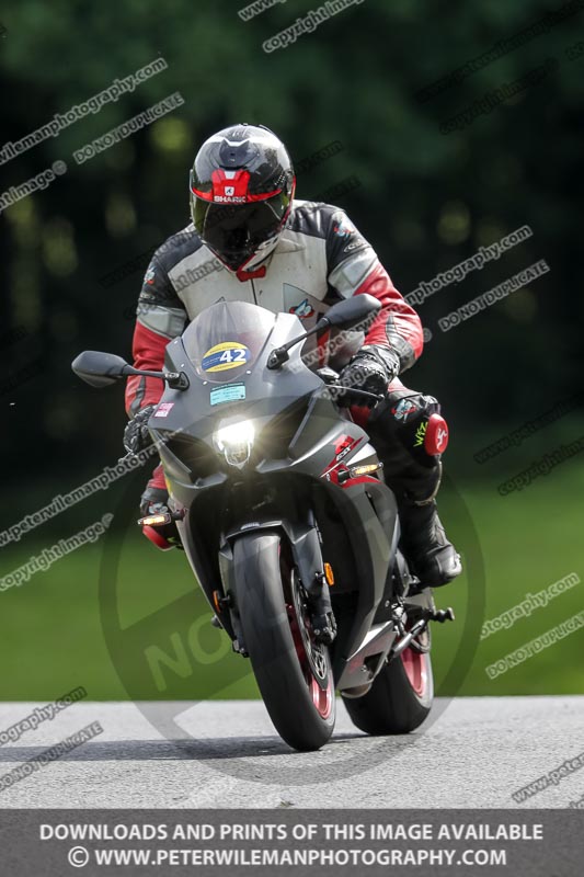 cadwell no limits trackday;cadwell park;cadwell park photographs;cadwell trackday photographs;enduro digital images;event digital images;eventdigitalimages;no limits trackdays;peter wileman photography;racing digital images;trackday digital images;trackday photos