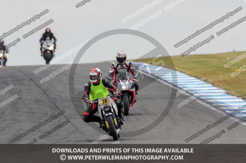 donington no limits trackday;donington park photographs;donington trackday photographs;no limits trackdays;peter wileman photography;trackday digital images;trackday photos