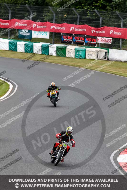 enduro digital images;event digital images;eventdigitalimages;mallory park;mallory park photographs;mallory park trackday;mallory park trackday photographs;no limits trackdays;peter wileman photography;racing digital images;trackday digital images;trackday photos