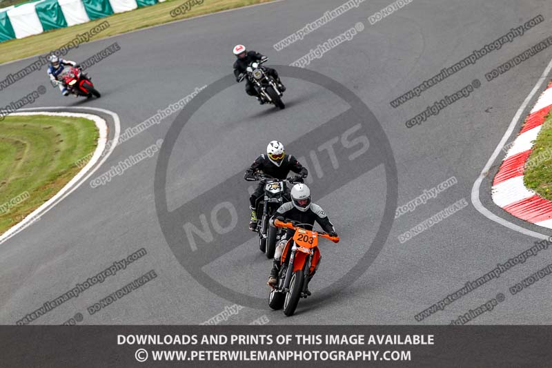 enduro digital images;event digital images;eventdigitalimages;mallory park;mallory park photographs;mallory park trackday;mallory park trackday photographs;no limits trackdays;peter wileman photography;racing digital images;trackday digital images;trackday photos