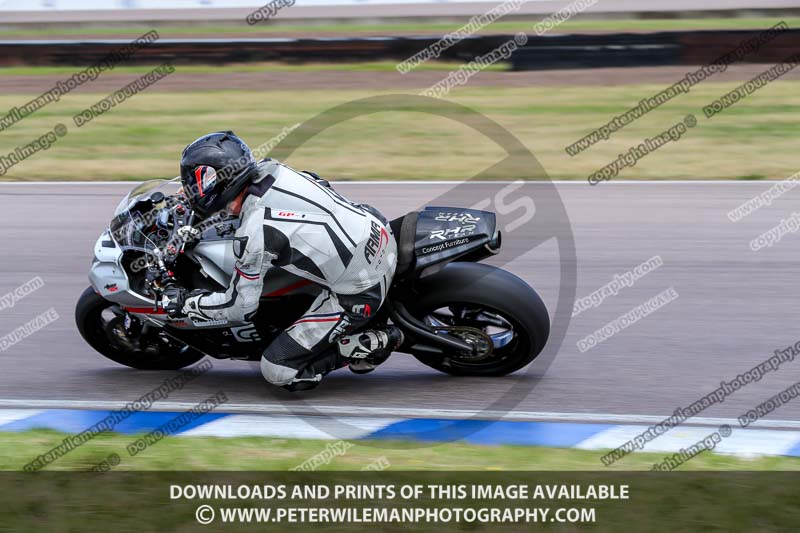 Rockingham no limits trackday;donington no limits trackday;donington park photographs;donington trackday photographs;enduro digital images;event digital images;eventdigitalimages;no limits trackdays;peter wileman photography;racing digital images;rockingham raceway northamptonshire;rockingham trackday photographs;trackday digital images;trackday photos