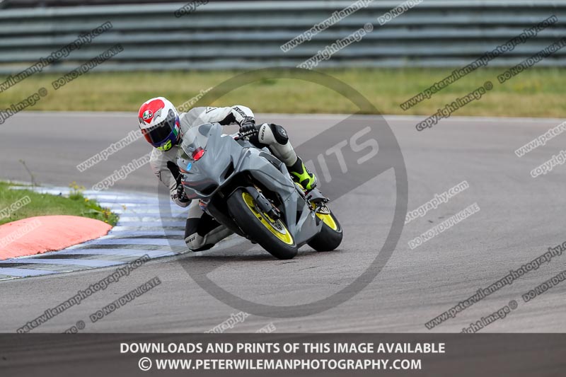 Rockingham no limits trackday;donington no limits trackday;donington park photographs;donington trackday photographs;enduro digital images;event digital images;eventdigitalimages;no limits trackdays;peter wileman photography;racing digital images;rockingham raceway northamptonshire;rockingham trackday photographs;trackday digital images;trackday photos