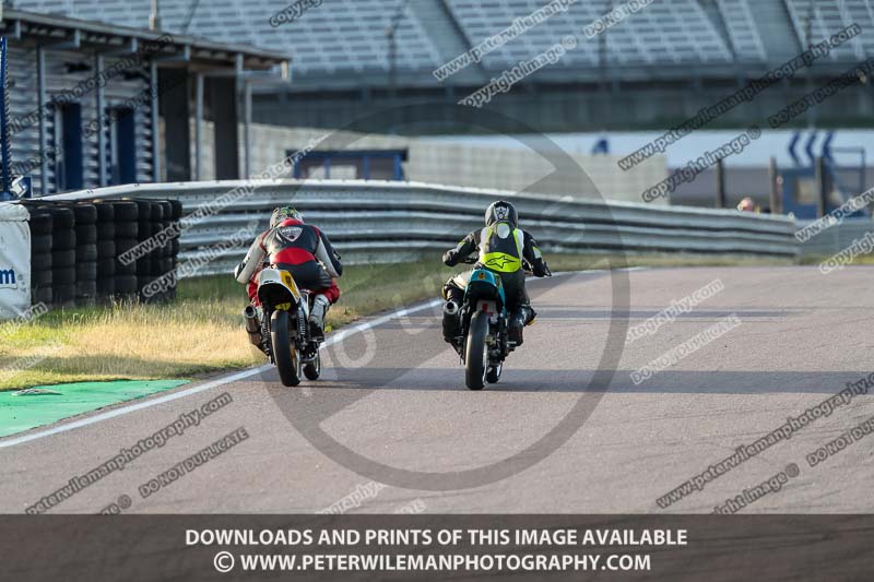 Rockingham no limits trackday;enduro digital images;event digital images;eventdigitalimages;no limits trackdays;peter wileman photography;racing digital images;rockingham raceway northamptonshire;rockingham trackday photographs;trackday digital images;trackday photos