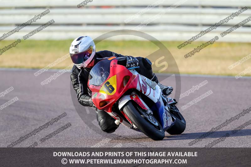 Rockingham no limits trackday;enduro digital images;event digital images;eventdigitalimages;no limits trackdays;peter wileman photography;racing digital images;rockingham raceway northamptonshire;rockingham trackday photographs;trackday digital images;trackday photos