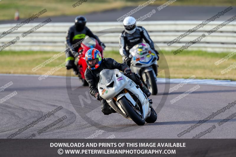 Rockingham no limits trackday;enduro digital images;event digital images;eventdigitalimages;no limits trackdays;peter wileman photography;racing digital images;rockingham raceway northamptonshire;rockingham trackday photographs;trackday digital images;trackday photos