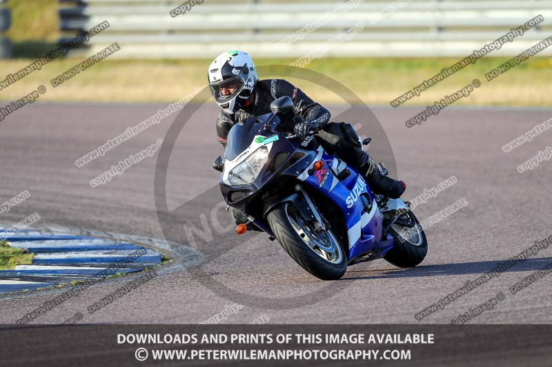 Rockingham no limits trackday;enduro digital images;event digital images;eventdigitalimages;no limits trackdays;peter wileman photography;racing digital images;rockingham raceway northamptonshire;rockingham trackday photographs;trackday digital images;trackday photos