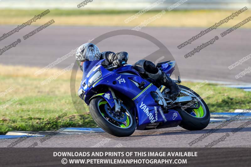 Rockingham no limits trackday;enduro digital images;event digital images;eventdigitalimages;no limits trackdays;peter wileman photography;racing digital images;rockingham raceway northamptonshire;rockingham trackday photographs;trackday digital images;trackday photos