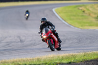 Rockingham-no-limits-trackday;enduro-digital-images;event-digital-images;eventdigitalimages;no-limits-trackdays;peter-wileman-photography;racing-digital-images;rockingham-raceway-northamptonshire;rockingham-trackday-photographs;trackday-digital-images;trackday-photos