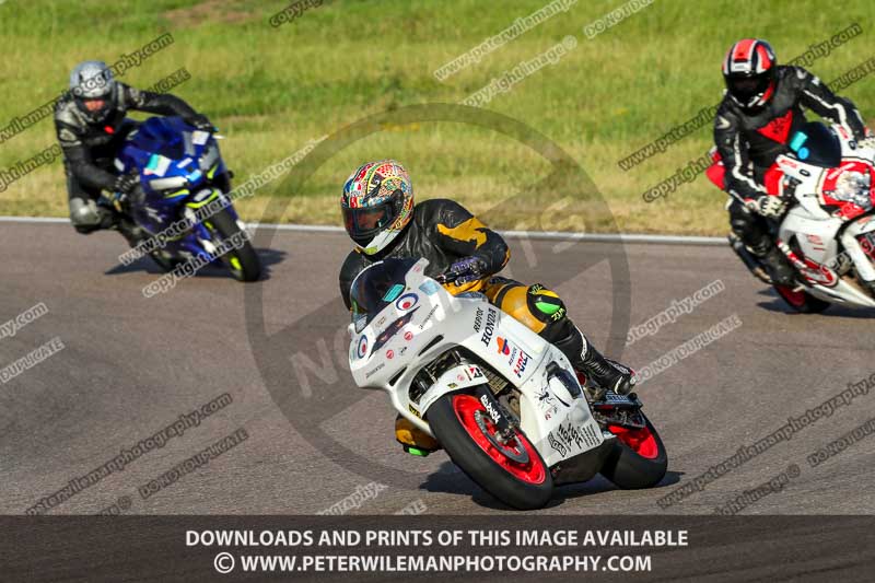 Rockingham no limits trackday;enduro digital images;event digital images;eventdigitalimages;no limits trackdays;peter wileman photography;racing digital images;rockingham raceway northamptonshire;rockingham trackday photographs;trackday digital images;trackday photos