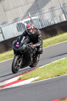Eve Adv/Mid Group Black Bikes