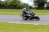 Middle Group Silver/Grey Bikes