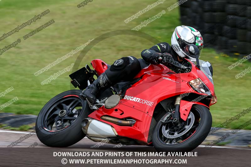 enduro digital images;event digital images;eventdigitalimages;lydden hill;lydden hill trackday photographs;lydden no limits trackday;lydden photographs;no limits trackdays;peter wileman photography;racing digital images;trackday digital images;trackday photos
