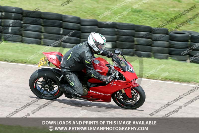 enduro digital images;event digital images;eventdigitalimages;lydden hill;lydden hill trackday photographs;lydden no limits trackday;lydden photographs;no limits trackdays;peter wileman photography;racing digital images;trackday digital images;trackday photos