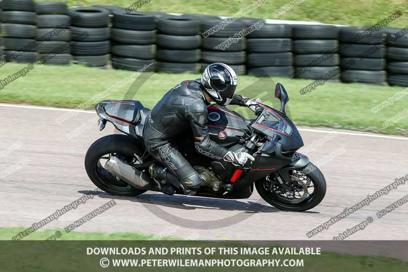 enduro digital images;event digital images;eventdigitalimages;lydden hill;lydden hill trackday photographs;lydden no limits trackday;lydden photographs;no limits trackdays;peter wileman photography;racing digital images;trackday digital images;trackday photos
