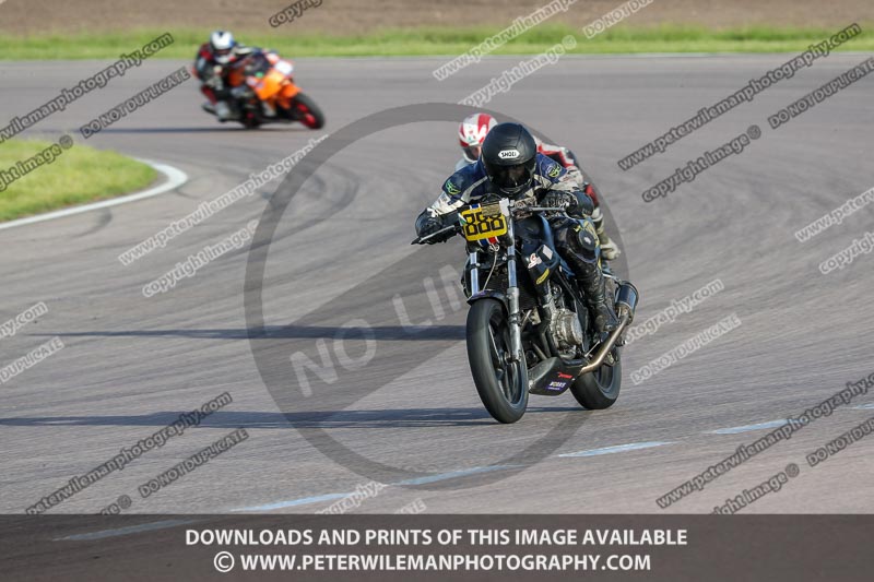 Rockingham no limits trackday;enduro digital images;event digital images;eventdigitalimages;no limits trackdays;peter wileman photography;racing digital images;rockingham raceway northamptonshire;rockingham trackday photographs;trackday digital images;trackday photos