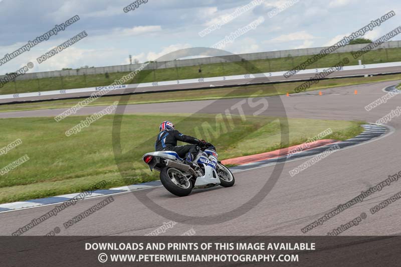 Rockingham no limits trackday;enduro digital images;event digital images;eventdigitalimages;no limits trackdays;peter wileman photography;racing digital images;rockingham raceway northamptonshire;rockingham trackday photographs;trackday digital images;trackday photos