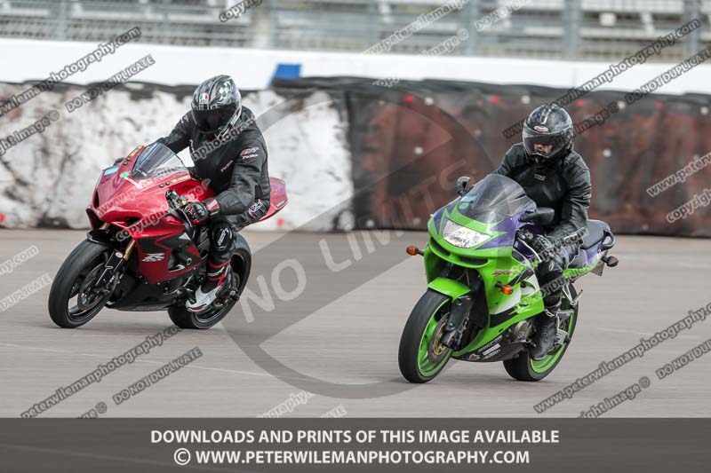 Rockingham no limits trackday;enduro digital images;event digital images;eventdigitalimages;no limits trackdays;peter wileman photography;racing digital images;rockingham raceway northamptonshire;rockingham trackday photographs;trackday digital images;trackday photos