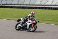 Rockingham-no-limits-trackday;enduro-digital-images;event-digital-images;eventdigitalimages;no-limits-trackdays;peter-wileman-photography;racing-digital-images;rockingham-raceway-northamptonshire;rockingham-trackday-photographs;trackday-digital-images;trackday-photos