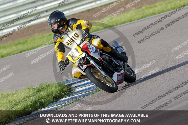Rockingham no limits trackday;enduro digital images;event digital images;eventdigitalimages;no limits trackdays;peter wileman photography;racing digital images;rockingham raceway northamptonshire;rockingham trackday photographs;trackday digital images;trackday photos
