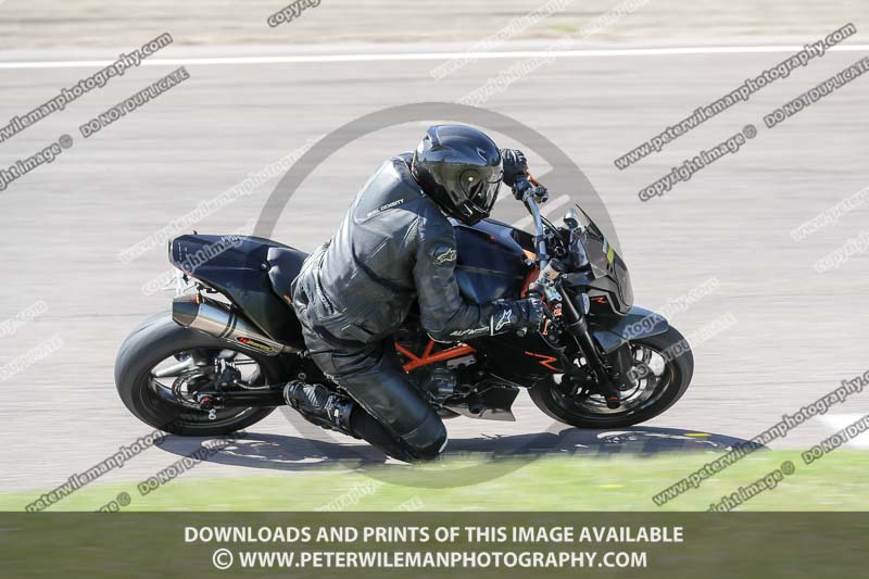 enduro digital images;event digital images;eventdigitalimages;lydden hill;lydden hill trackday photographs;lydden no limits trackday;lydden photographs;no limits trackdays;peter wileman photography;racing digital images;trackday digital images;trackday photos