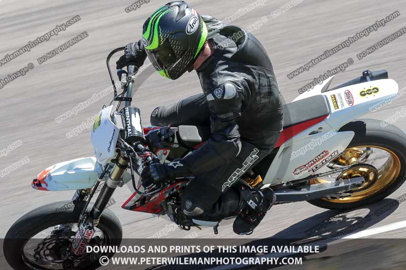 enduro digital images;event digital images;eventdigitalimages;lydden hill;lydden hill trackday photographs;lydden no limits trackday;lydden photographs;no limits trackdays;peter wileman photography;racing digital images;trackday digital images;trackday photos