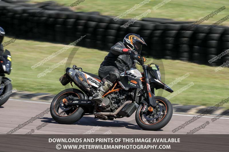 enduro digital images;event digital images;eventdigitalimages;lydden hill;lydden hill trackday photographs;lydden no limits trackday;lydden photographs;no limits trackdays;peter wileman photography;racing digital images;trackday digital images;trackday photos