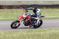 Rockingham-no-limits-trackday;enduro-digital-images;event-digital-images;eventdigitalimages;no-limits-trackdays;peter-wileman-photography;racing-digital-images;rockingham-raceway-northamptonshire;rockingham-trackday-photographs;trackday-digital-images;trackday-photos