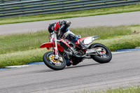 Rockingham-no-limits-trackday;enduro-digital-images;event-digital-images;eventdigitalimages;no-limits-trackdays;peter-wileman-photography;racing-digital-images;rockingham-raceway-northamptonshire;rockingham-trackday-photographs;trackday-digital-images;trackday-photos