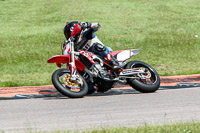 Rockingham-no-limits-trackday;enduro-digital-images;event-digital-images;eventdigitalimages;no-limits-trackdays;peter-wileman-photography;racing-digital-images;rockingham-raceway-northamptonshire;rockingham-trackday-photographs;trackday-digital-images;trackday-photos