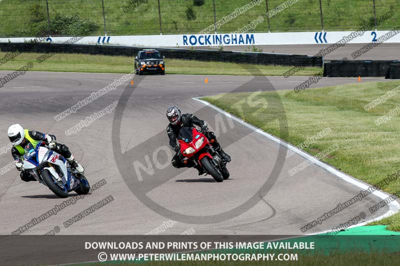 Rockingham no limits trackday;enduro digital images;event digital images;eventdigitalimages;no limits trackdays;peter wileman photography;racing digital images;rockingham raceway northamptonshire;rockingham trackday photographs;trackday digital images;trackday photos