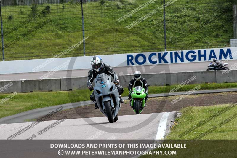 Rockingham no limits trackday;enduro digital images;event digital images;eventdigitalimages;no limits trackdays;peter wileman photography;racing digital images;rockingham raceway northamptonshire;rockingham trackday photographs;trackday digital images;trackday photos