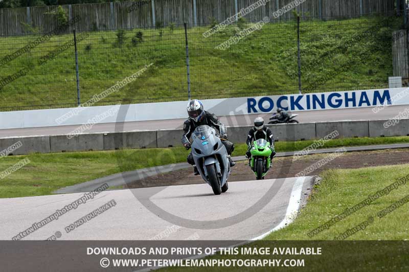 Rockingham no limits trackday;enduro digital images;event digital images;eventdigitalimages;no limits trackdays;peter wileman photography;racing digital images;rockingham raceway northamptonshire;rockingham trackday photographs;trackday digital images;trackday photos
