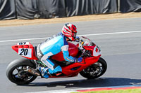 brands-hatch-photographs;brands-no-limits-trackday;cadwell-trackday-photographs;enduro-digital-images;event-digital-images;eventdigitalimages;no-limits-trackdays;peter-wileman-photography;racing-digital-images;trackday-digital-images;trackday-photos