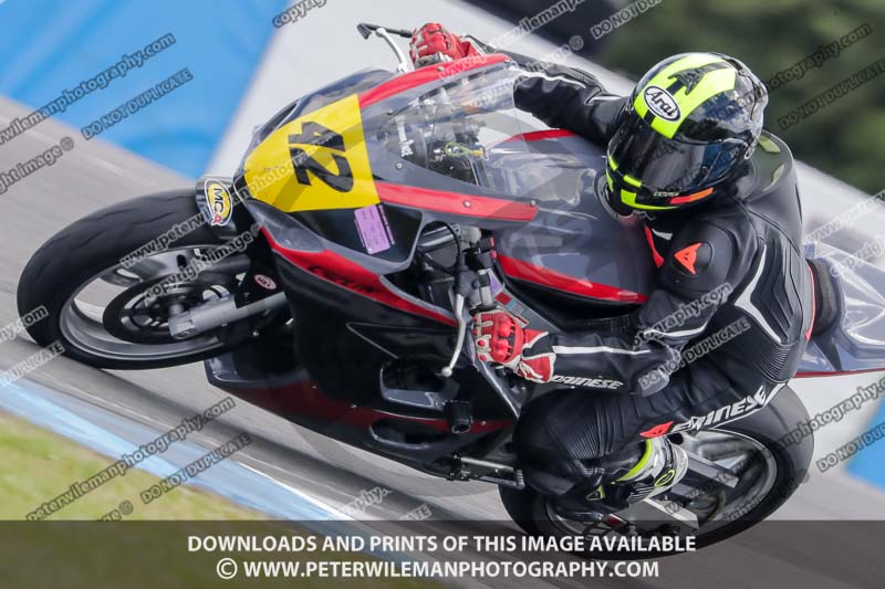 donington no limits trackday;donington park photographs;donington trackday photographs;no limits trackdays;peter wileman photography;trackday digital images;trackday photos