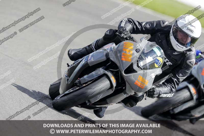 donington no limits trackday;donington park photographs;donington trackday photographs;no limits trackdays;peter wileman photography;trackday digital images;trackday photos