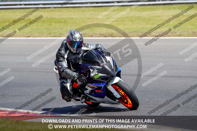 enduro digital images;event digital images;eventdigitalimages;no limits trackdays;peter wileman photography;racing digital images;snetterton;snetterton no limits trackday;snetterton photographs;snetterton trackday photographs;trackday digital images;trackday photos