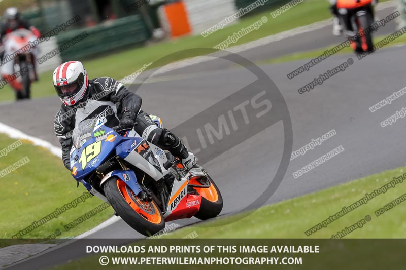 cadwell no limits trackday;cadwell park;cadwell park photographs;cadwell trackday photographs;enduro digital images;event digital images;eventdigitalimages;no limits trackdays;peter wileman photography;racing digital images;trackday digital images;trackday photos