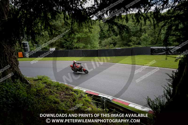 cadwell no limits trackday;cadwell park;cadwell park photographs;cadwell trackday photographs;enduro digital images;event digital images;eventdigitalimages;no limits trackdays;peter wileman photography;racing digital images;trackday digital images;trackday photos